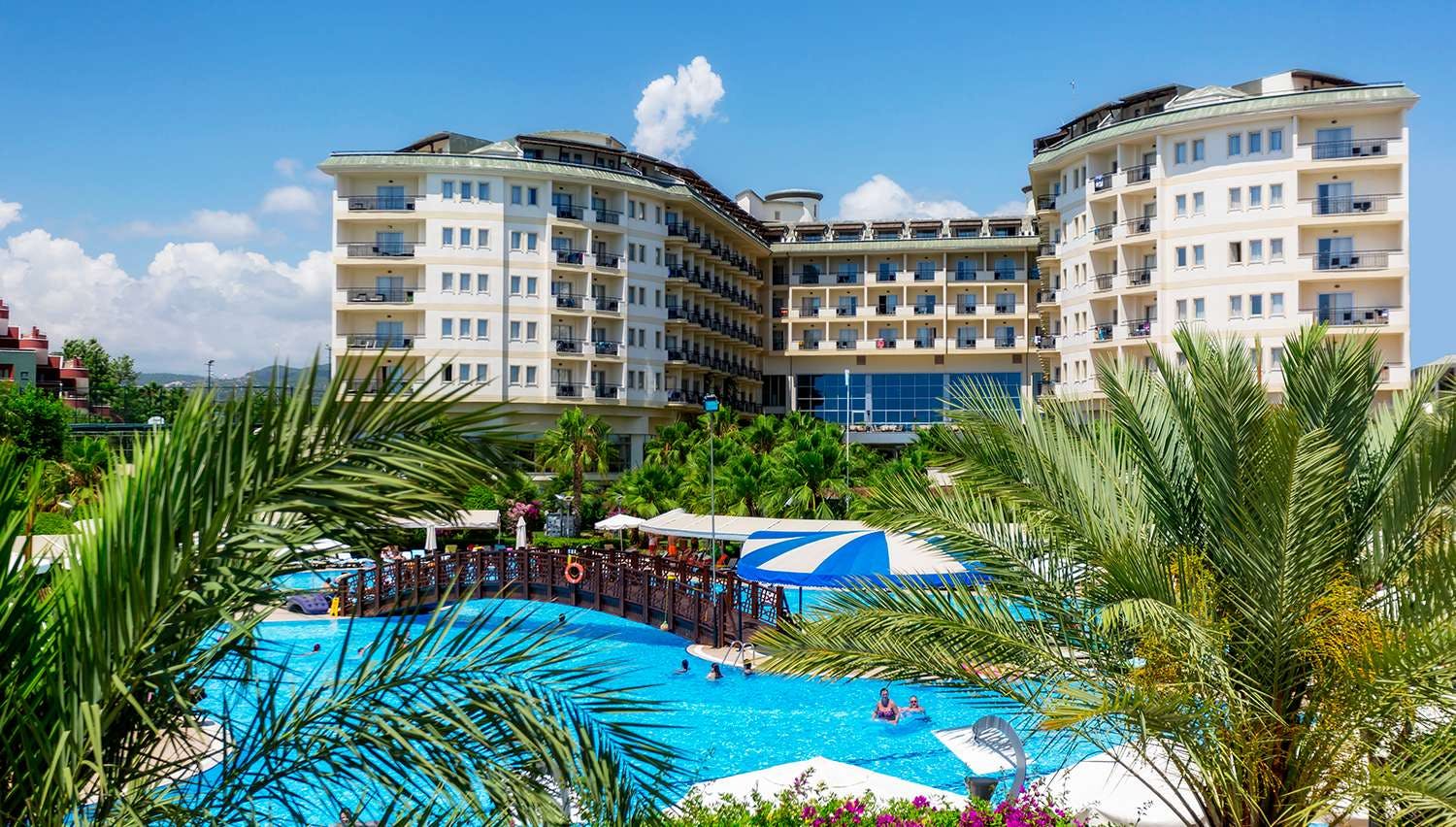 Mukarnas SPA & Resort 5* viešbutyje yra didelis pramogų pasirinkimas aktyviam poilsiui bei vandens parkas