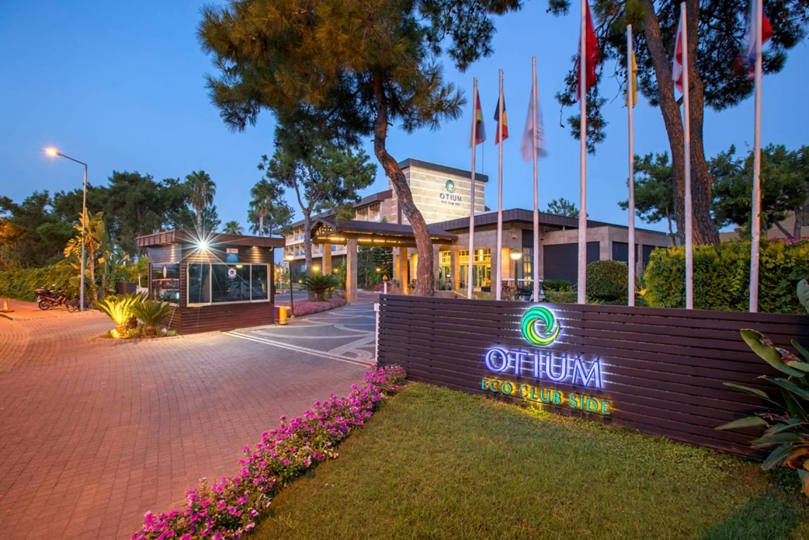 Mėgaukitės 7 naktų atostogomis žalumos apsuptoje Otium Family Eco Club 5* viešbučio teritorijoje