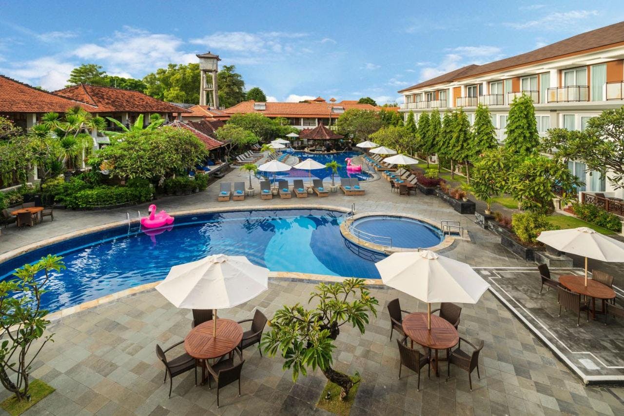 Nuostabus sodas, žaliuojanti augmenija ir egzotiškas poilsis Sol By Melia Kuta Bali 4* viešbutyje